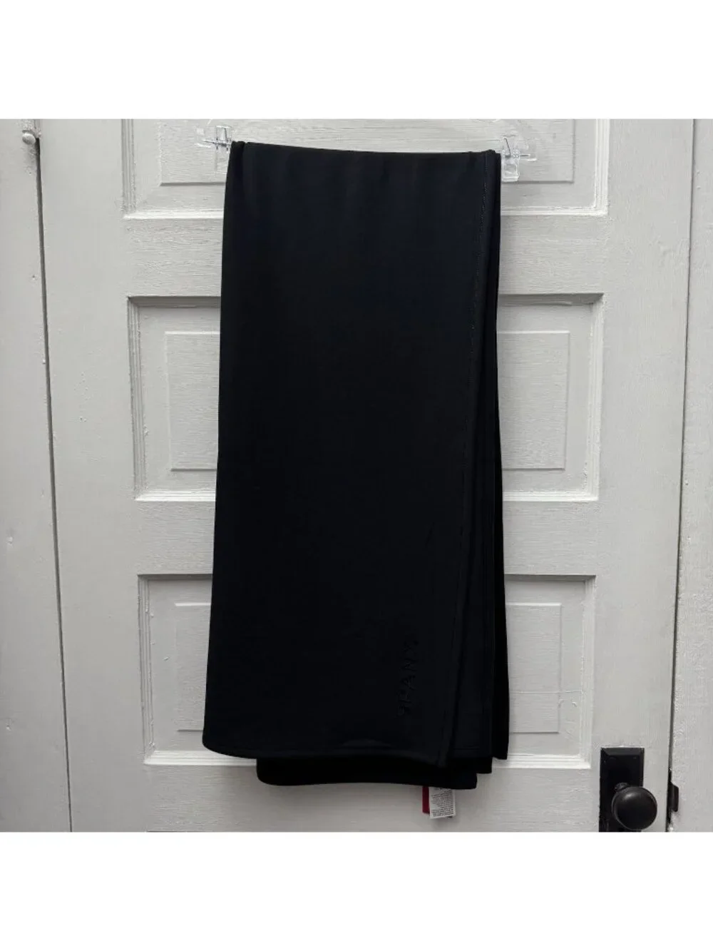 NWT Spanx AirEssentials Blanket Wrap Scarf Shawl Very Black OSFA Modal Blend